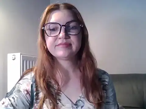 MartinePrettyFeet online show from November 19, 7:08 am