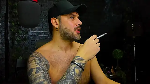 LexXHardy online show from December 1, 7:19 pm