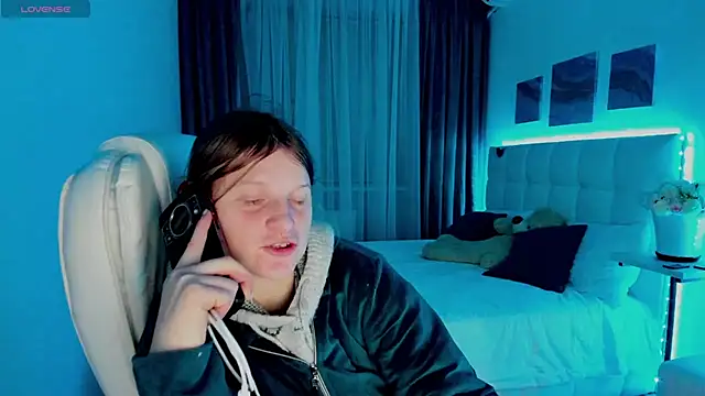 Kathlyn  Heath online show from February 23, 6:23 pm