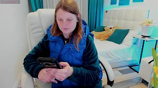 Kathlyn  Heath online show from March 8, 8:35 pm