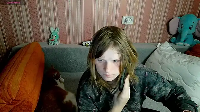 Kathlyn  Heath online show from April 9, 6:13 pm