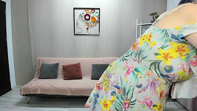 Cassandra Hotty online show from March 19, 4:16 am