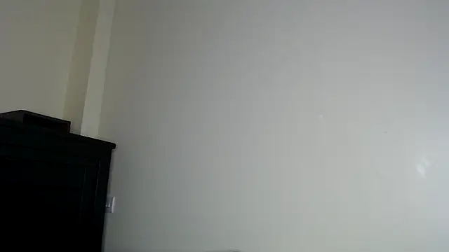 NIKKIE LOVE online show from March 27, 8:20 am