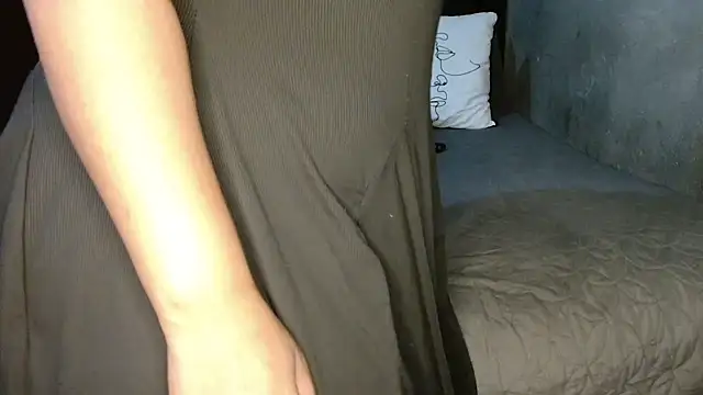 CURVEYDOLLXX online show from April 10, 7:57 am