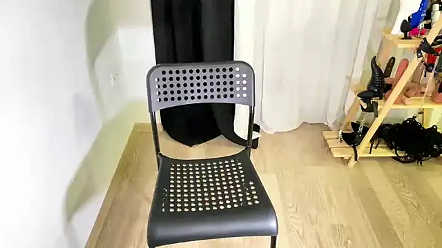 Snapshot of Nisha2708 chatting on February 26, 6:00 pm Nisha2708 online show from February 26, 6:00 pm