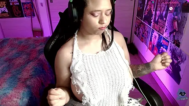 Emmachan19 online show from December 29, 7:39 am