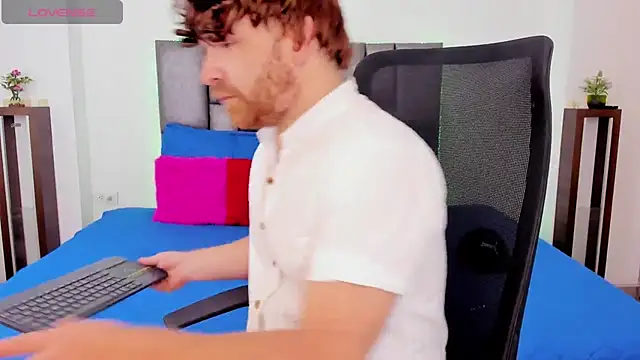 michacosio online show from October 22, 6:51 pm