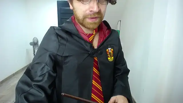 michacosio online show from October 30, 9:15 pm