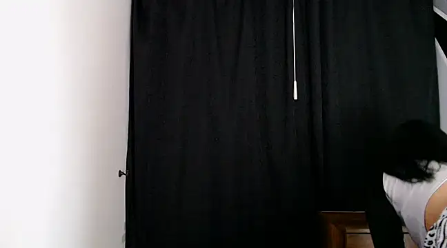 Snapshot of Isa_Maiden1 chatting on March 5, 9:48 pm Isa Maiden1 online show from March 5, 9:48 pm