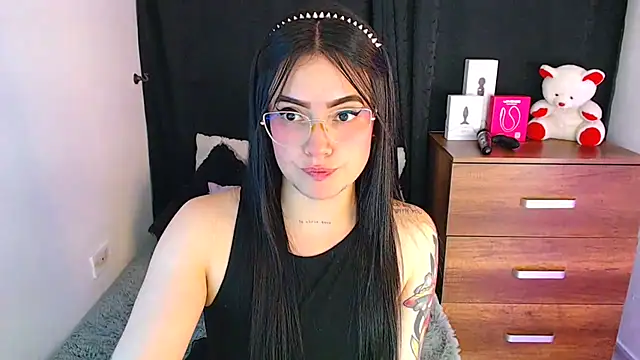Snapshot of Isa_Maiden1 chatting on September 23, 4:10 pm Isa Maiden1 online show from September 23, 4:10 pm