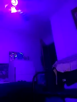 Snapshot of cammyquart chatting on December 28, 6:39 am cammyquart online show from December 28, 6:39 am