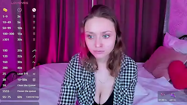 Linda Bryant online show from December 26, 7:35 am