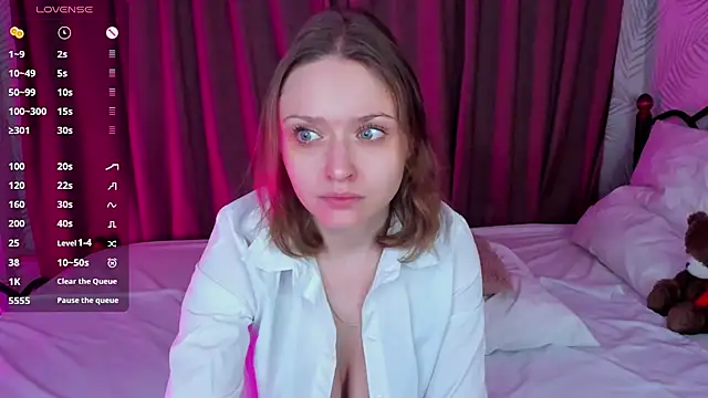 Linda Bryant online show from February 27, 12:32 am