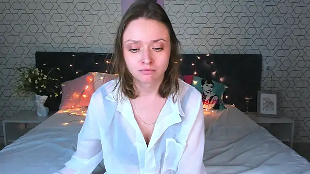 Linda Bryant online show from March 16, 3:47 am