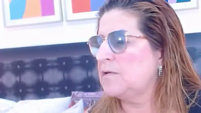 sandra 20 online show from November 12, 10:48 am