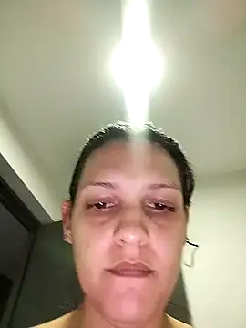 Mia Hampton online show from January 31, 9:59 pm