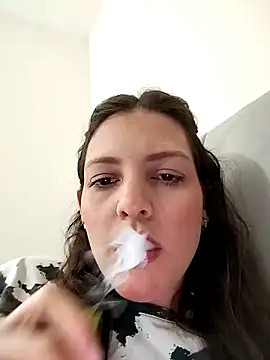 Mia Hampton online show from March 14, 5:46 pm