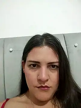 Snapshot of Mia_Hampton chatting on May 7, 8:58 pm Mia Hampton online show from May 7, 8:58 pm