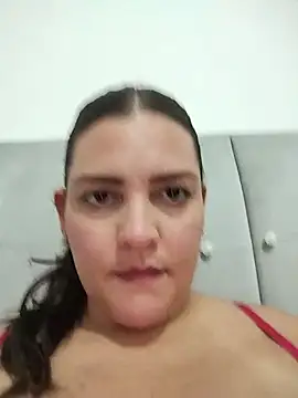 Snapshot of Mia_Hampton chatting on July 4, 10:16 pm Mia Hampton online show from July 4, 10:16 pm