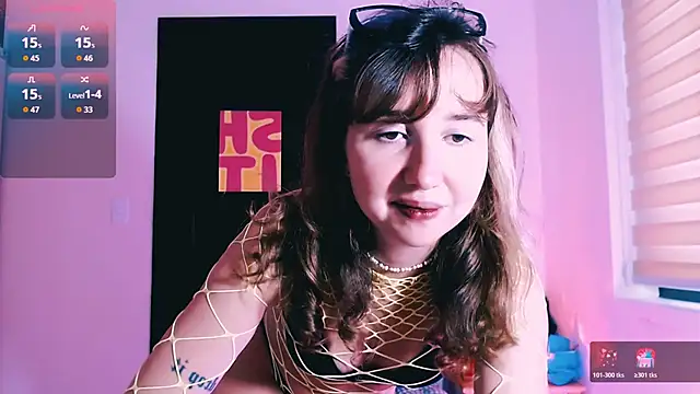 Cosmo Riri online show from November 23, 6:46 am