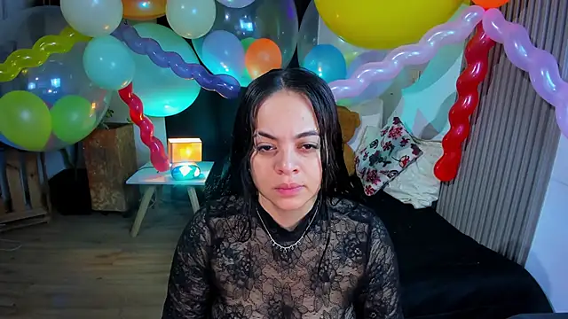 Snapshot of Cuttiealice chatting on January 10, 12:15 pm Cuttiealice online show from January 10, 12:15 pm
