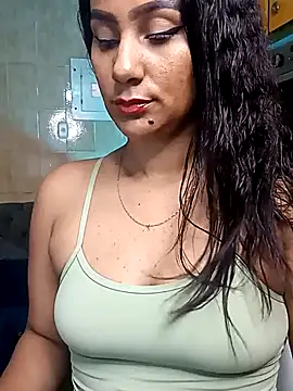 Snapshot of Leticia_goddes chatting on February 2, 9:45 pm Leticia goddes online show from February 2, 9:45 pm