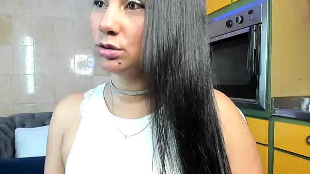 Snapshot of Leticia_goddes chatting on March 17, 1:08 pm Leticia goddes online show from March 17, 1:08 pm