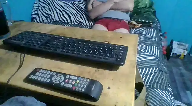 malekon76 online show from December 31, 8:04 am