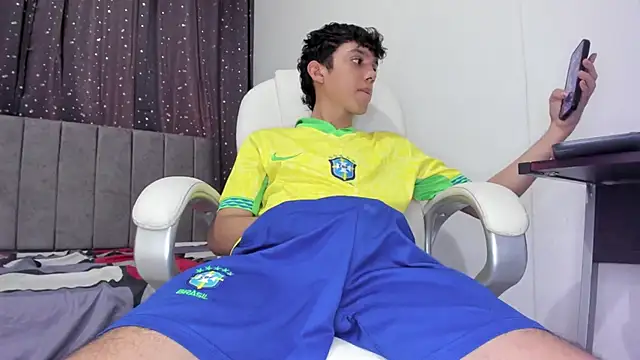 The skinnyguys online show from December 22, 9:31 pm