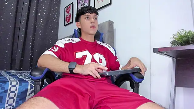 The skinnyguys online show from November 17, 10:26 pm