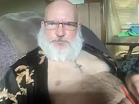Snapshot of 44jon44 chatting on December 15, 6:15 pm 44jon44 online show from December 15, 6:15 pm
