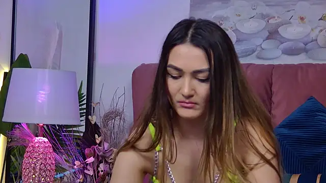 Snapshot of NicolLopeze chatting on February 11, 10:59 am NicolLopeze online show from February 11, 10:59 am