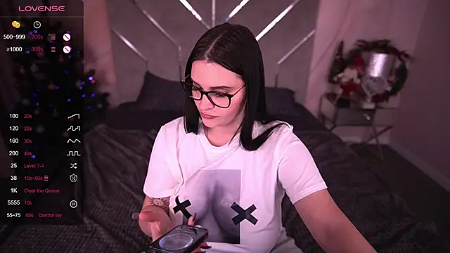 Snapshot of JeysyPotter chatting on January 9, 2:07 pm JeysyPotter online show from January 9, 2:07 pm