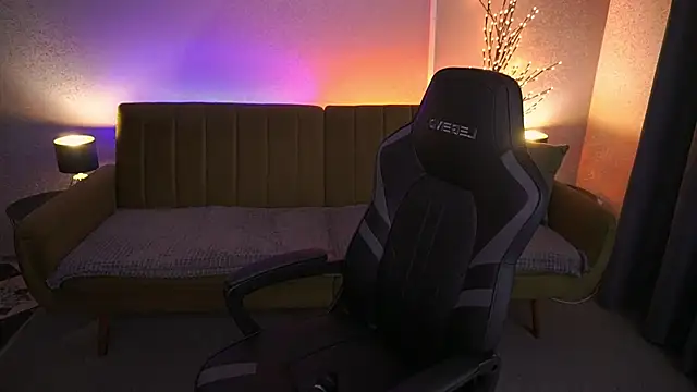 Snapshot of JeysyPotter chatting on October 9, 3:54 pm JeysyPotter online show from October 9, 3:54 pm