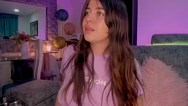 zoe kittylove online show from November 4, 4:11 am