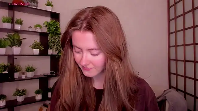 KateCuddle online show from March 25, 2:50 am