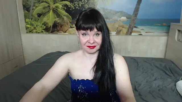 Snapshot of Aphelandra chatting on January 24, 5:00 pm Aphelandra online show from January 24, 5:00 pm