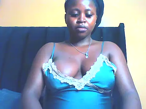 EboniesBelle online show from April 17, 5:32 am