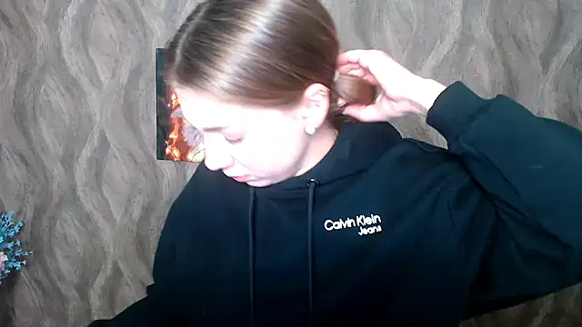 Sport Tall Doll online show from December 26, 8:28 am