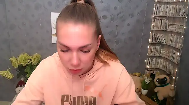 Sport Tall Doll online show from March 12, 9:44 am