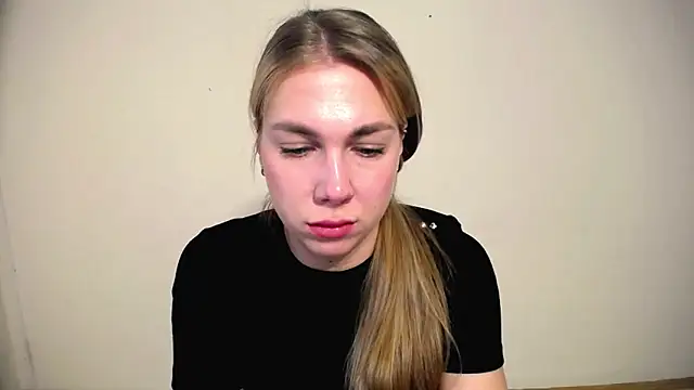 Sport Tall Doll online show from April 23, 10:25 am