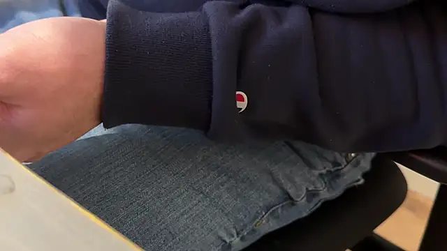 rickyi2023 online show from February 6, 3:37 pm