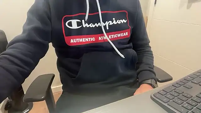 rickyi2023 online show from March 30, 9:43 am