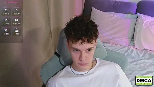 cute thomas online show from December 16, 4:01 pm