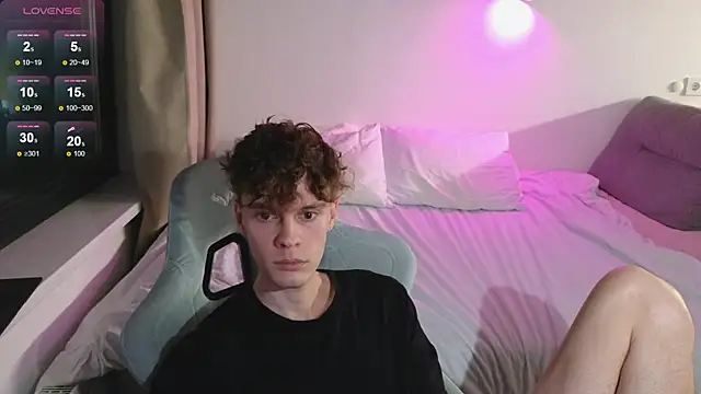 cute thomas online show from July 22, 8:11 pm