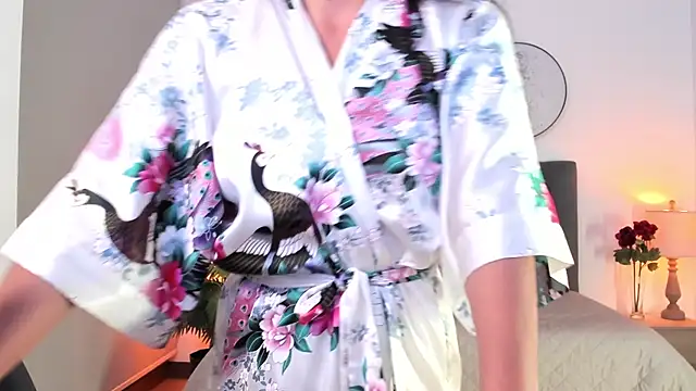 SaharaGarcia   online show from February 4, 12:29 am