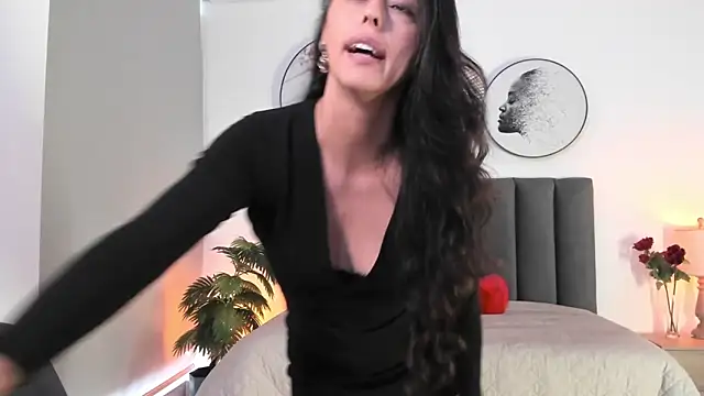 SaharaGarcia   online show from February 19, 7:16 pm