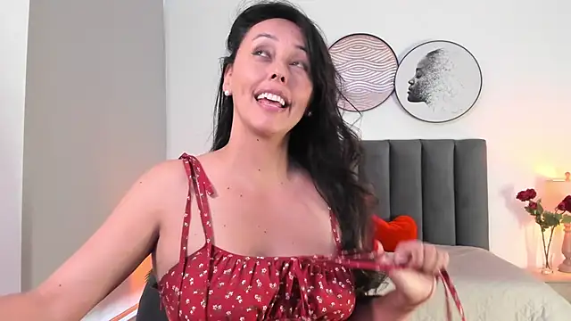 SaharaGarcia   online show from February 20, 8:14 pm