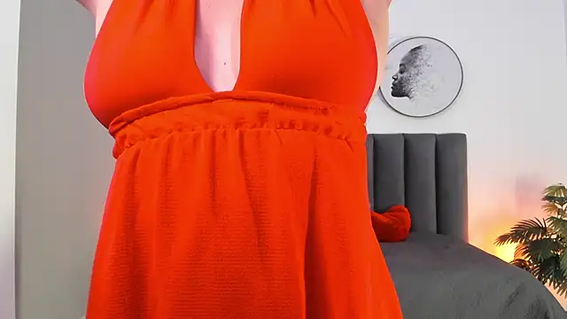 SaharaGarcia   online show from March 7, 10:43 pm