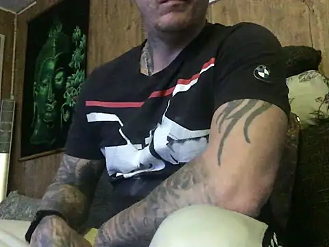 steveindahouse online show from March 17, 6:51 am